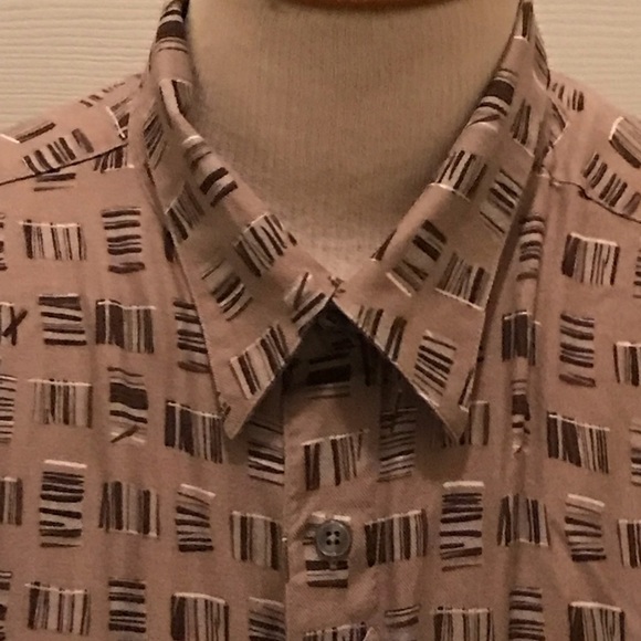 Nice looking men’s button down shirt, comfy!! - Picture 2 of 2